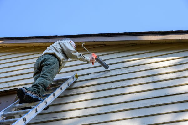 Vinyl Siding Caulk Repair in Keller